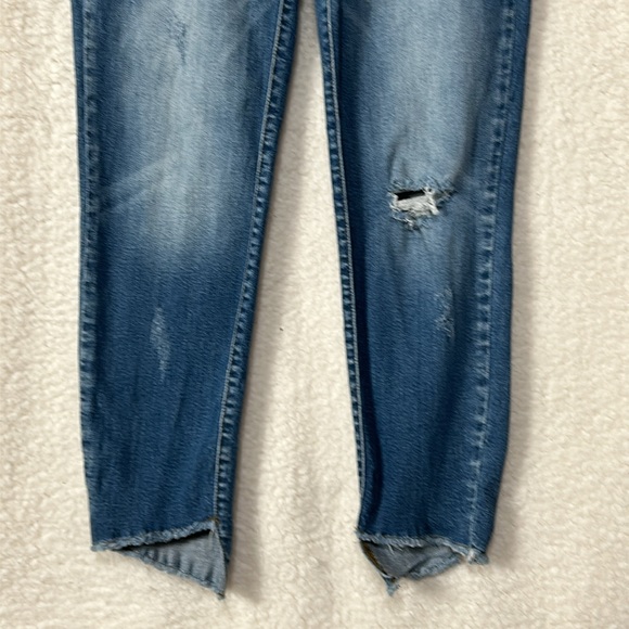 Kancan Ankle Distressed Asymmetrical Hem button front jeans sz 7/27 - Picture 3 of 8